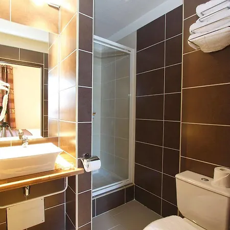 Le 21 2* Saint-Raphael (Var)