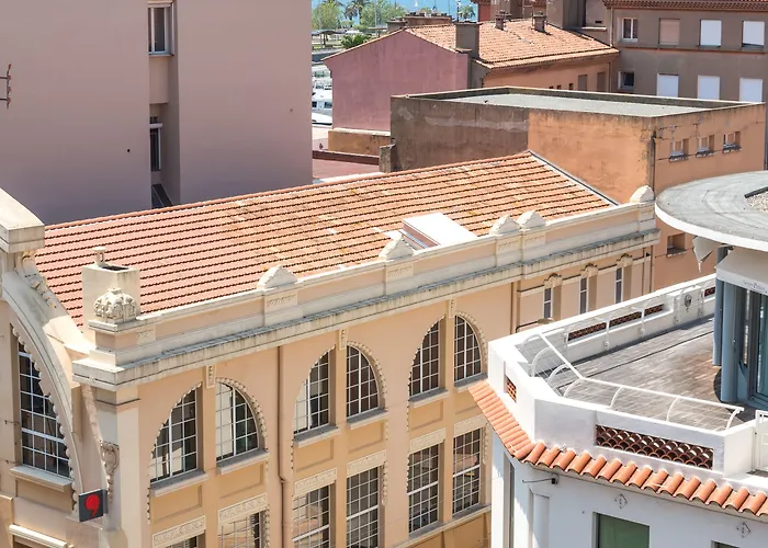 ル21 2* Saint-Raphaël