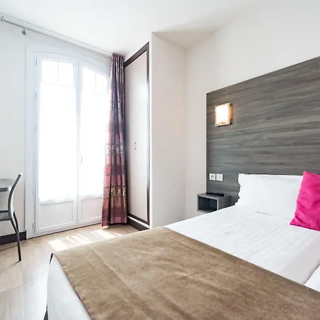 Le 21 Saint-Raphael (Var)