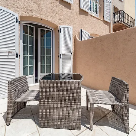 Le 21 Готель Сен-Рафаель