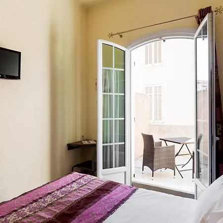 Le 21 Hotel