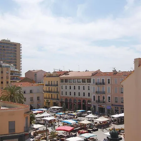 מלון Le 21 Saint-Raphaël