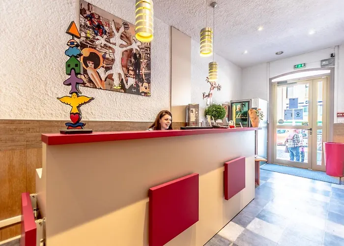 Le 21 Saint-Raphael (Var)